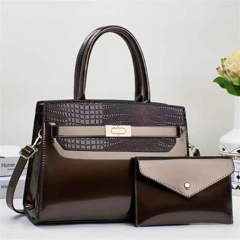 Versatile Classic Women's Tote Bag Large Capacity Stylish Pu Bucket Bag For Moms