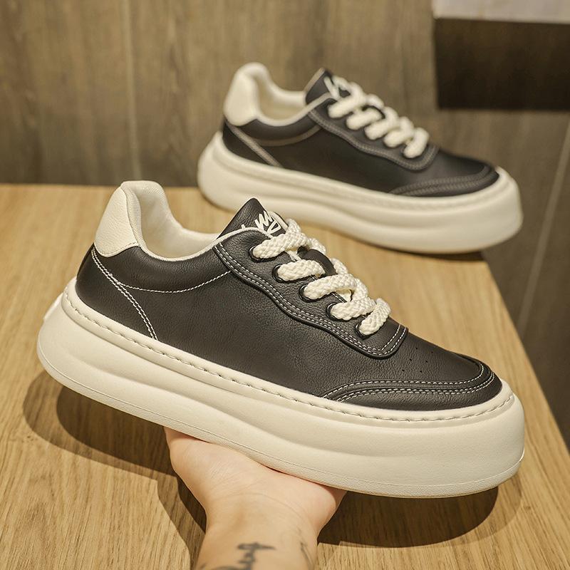 

Men s shoes 2025 new summer breathable one-pedal sports board shoes soft-soled casual leather shoes thin versatile little white shoes 44 чёрный