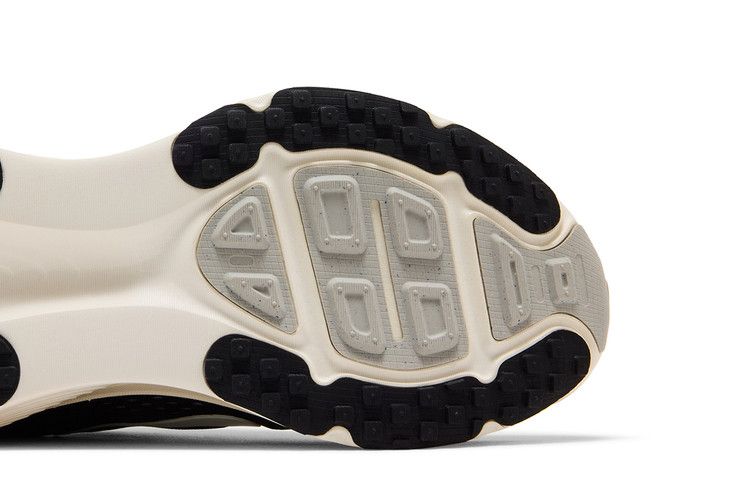 Nike Vomero 18 Black Coconut Milk Light Iron Ore Summit White (Women's