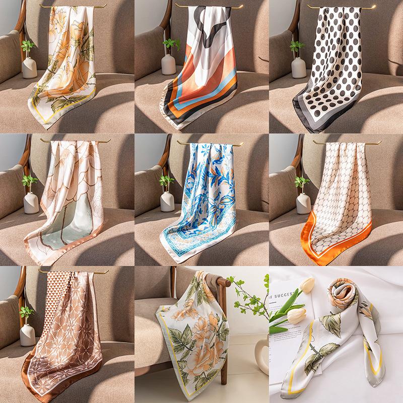 70cm Small Square Scarf Silk High-end Feeling Retro Chinese Style Printed Women's New Stylish Mother Thin