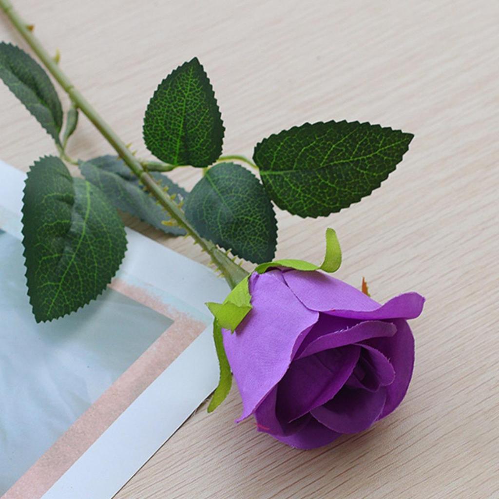 Luxury Silk Rose Arrangement for Valentine's Day - Elegant Artificial Flowers for Living Room Decor.