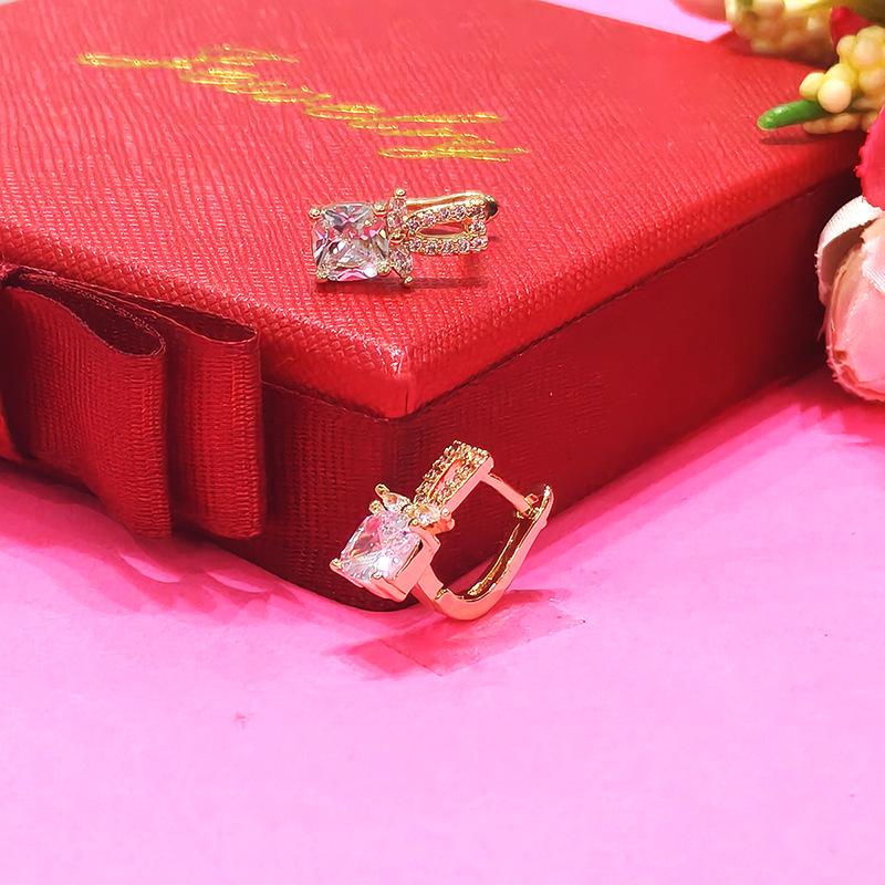 Elegant Gold-Plated Zircon Earrings for Women - Fashionable Southeast Asian Design, Perfect for a High-End Vacation Style.