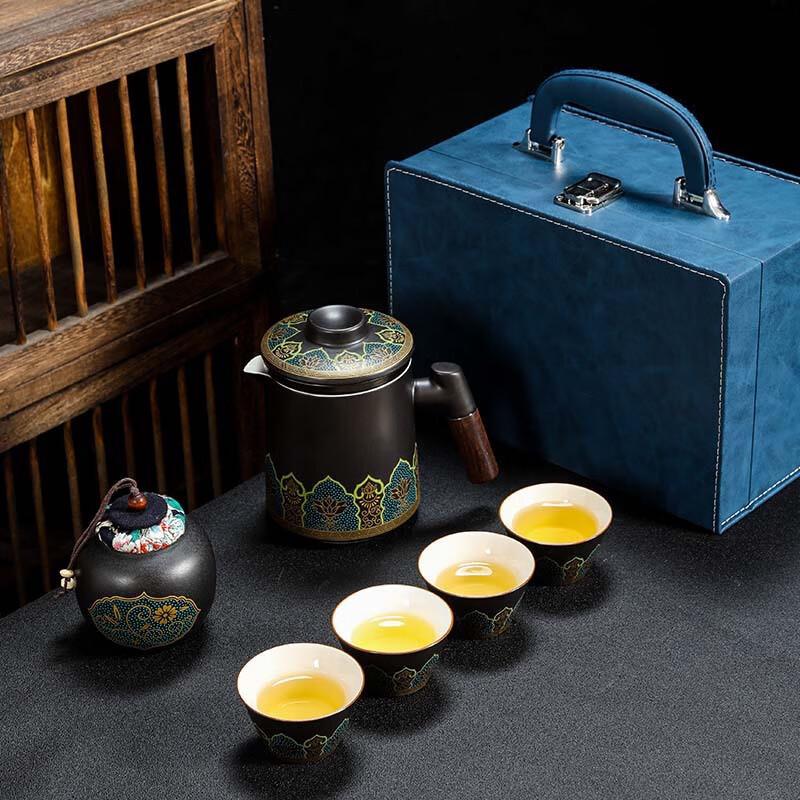 

Chaxun Portable Travel Tea Set with One Pot and Four Cups