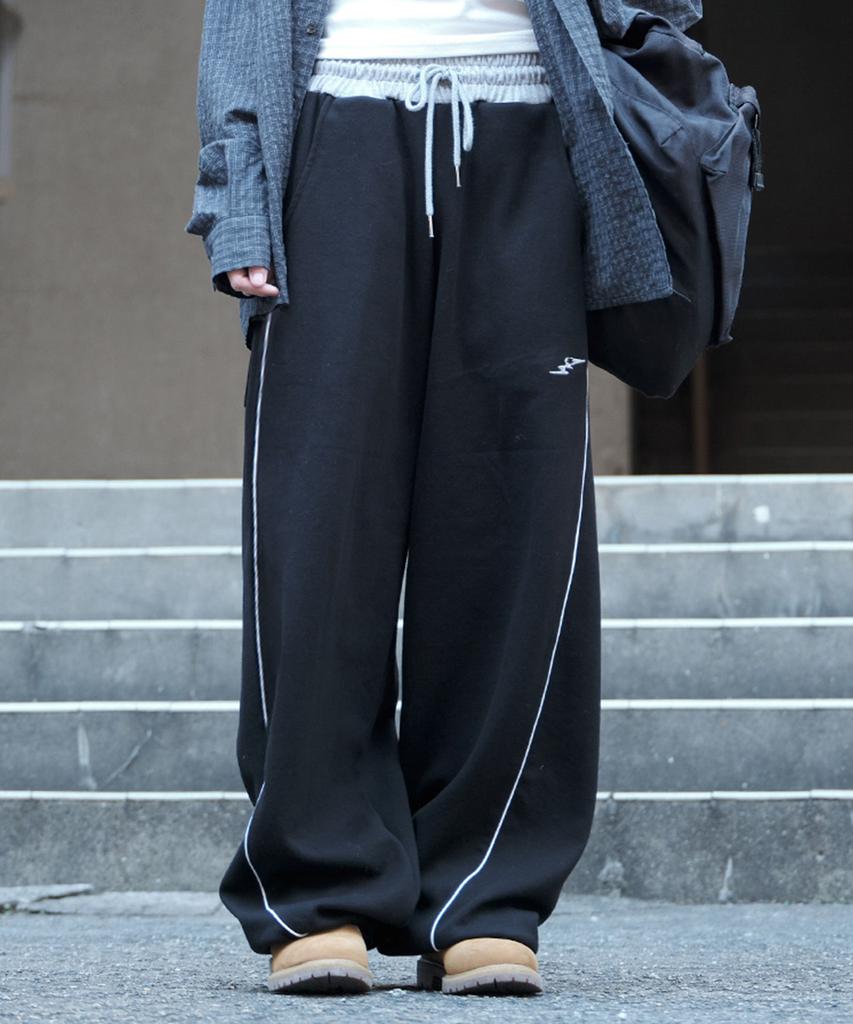 SUPERSUB Wide Baggy Piping Pants - Black