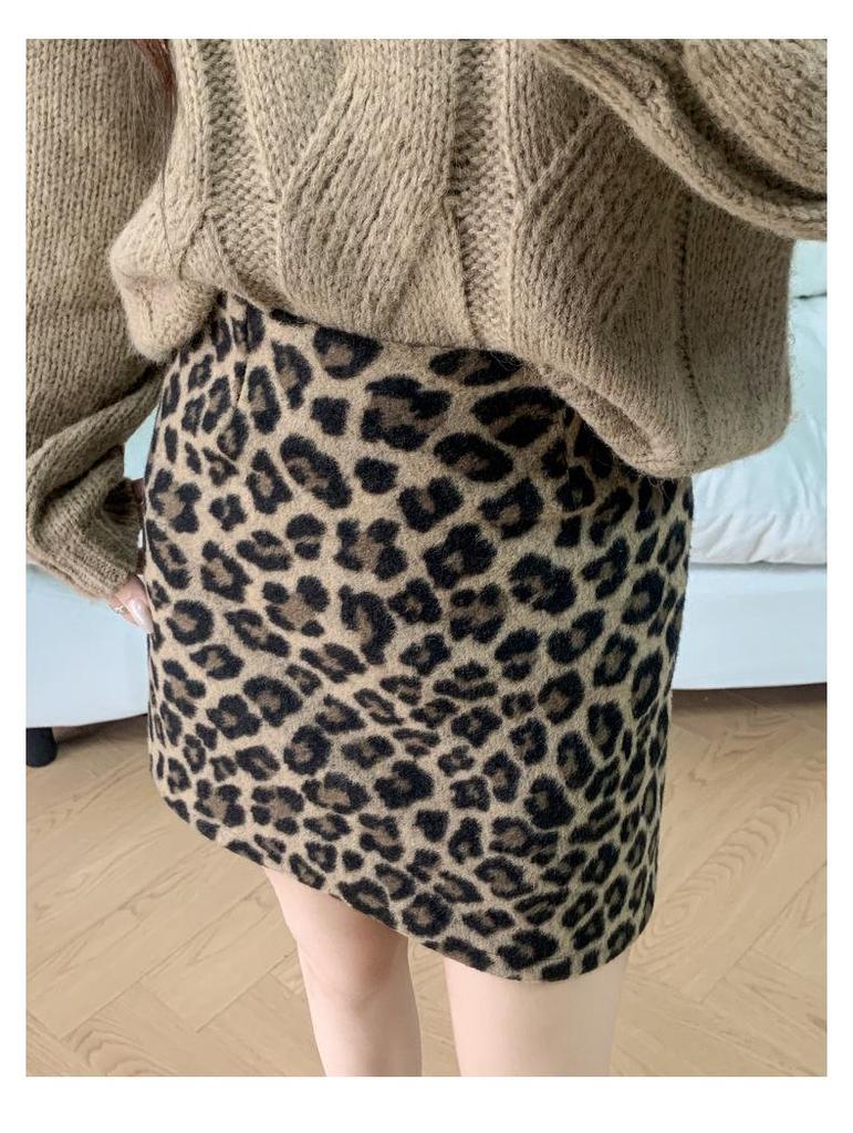 Women's High Waist Leopard Print Woolen Bodycon Skirt - Autumn/Winter 2026 Collection