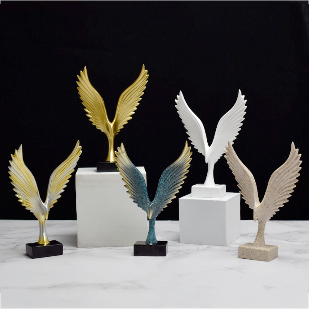 Gifts Bookcase Decoration Eagle  Ornaments Resin Crafts Animal Wings Statue Desktop Ornaments