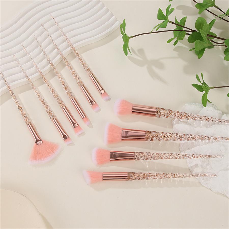 Disponible: Ensemble de 10 Pinceaux de Maquillage Licorne en Cristal – Manche Spiralé Transparent pour Poudre & Blush.