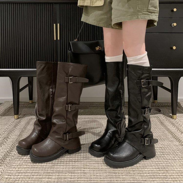 

Grape mother studiolee height increased by 6/8cm~ fashionable belt buckle square round head pleated medium tube knight boots women s autumn 40