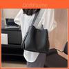 High-quality Fashionable Urban Minimalist Shoulder Bag 2023 New Female Casual Simple Large Capacity Solid Color Barrel Bag Beige