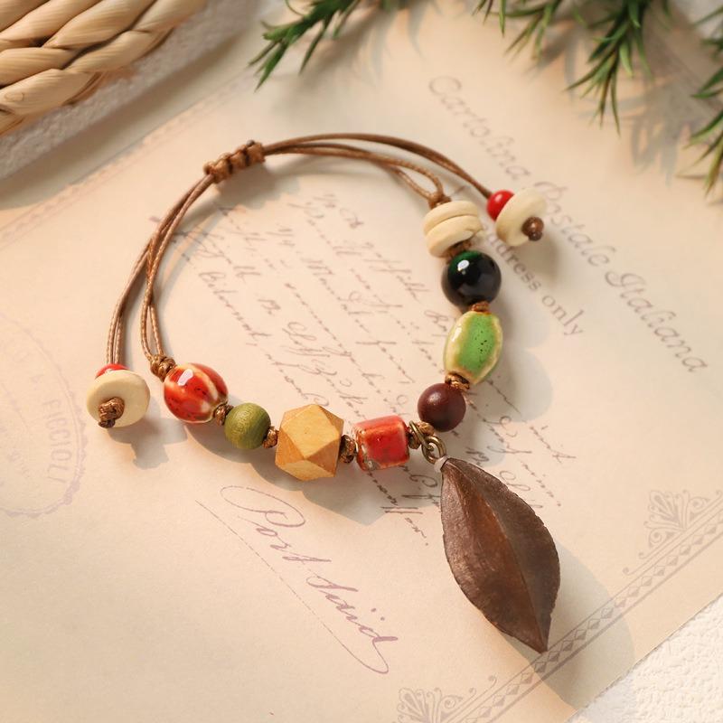 Retro Natural Plant Fruit Bracelet Hand Woven Acorn Hand Rope Women's Niche Literary Bracelet