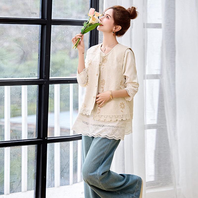Spring 2025 Women's Lace Patchwork Shirt and Embroidered Cardigan Vest Set