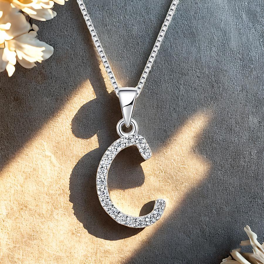 

Круглая огранка Настоящий муассанит Подвеска с буквой C на заказ Покрытие белым золотом 14 карат белый