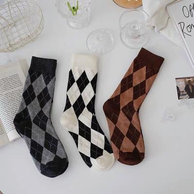 Female Spring and Summer Pure Cotton Retro Diamond Lattice Art Students In The Tube Socks