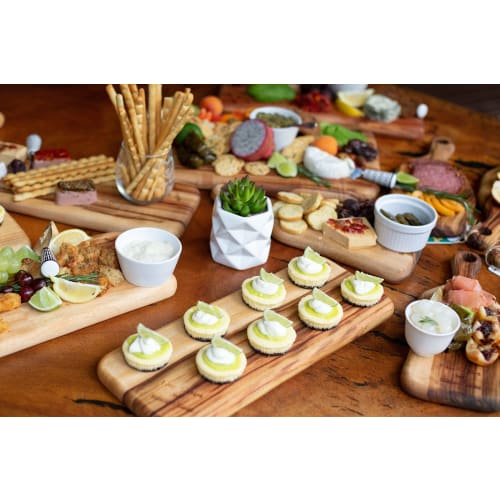 FAB SLABS Cutting Board, Paddle, Natural Camphor Wood, 500mm X 200mm X 30mm (Large)