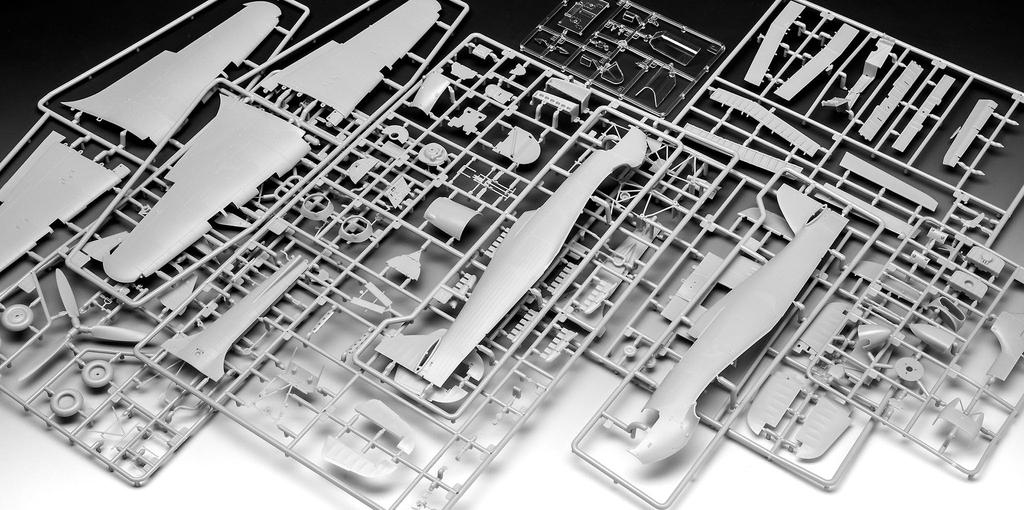Revell Scale Royal Air Force Hawker Hurricane Plastic Model Kit 04968 1/32 Mk.IIB (Molded Color)