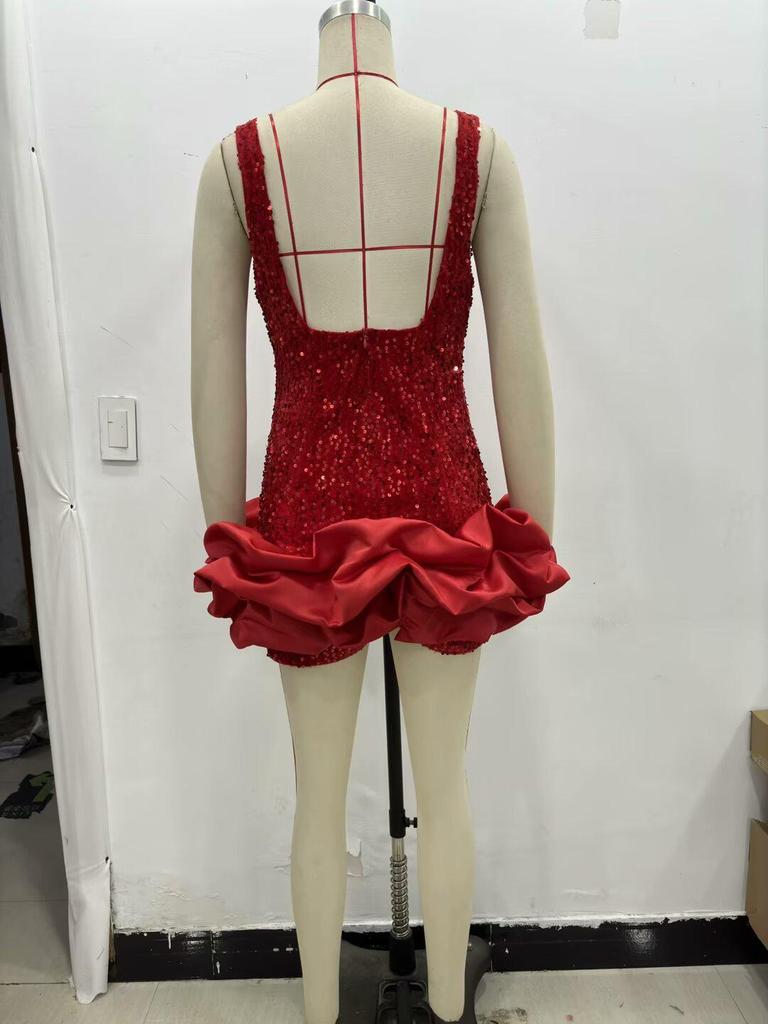 Y2K Winter Schwarzes Pailletten-Mini-Kleid mit Schulterpolstern - Ärmellose Abendgarderobe