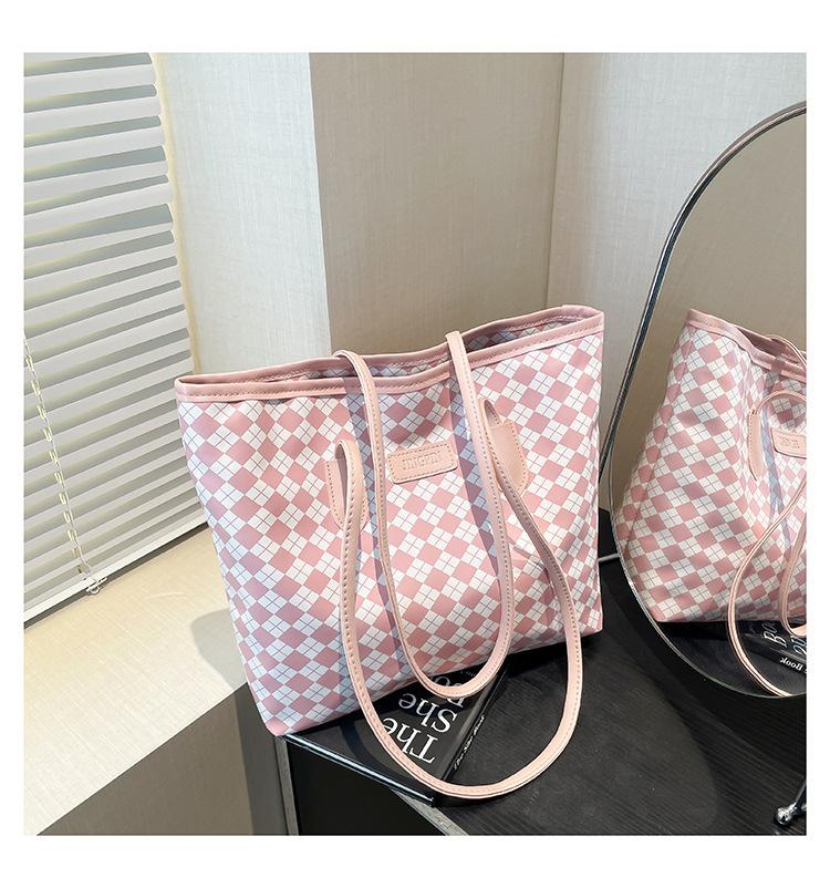 2025 new cute plaid bag women's handbag new going out large capacity shoulder bag versatile tote bag