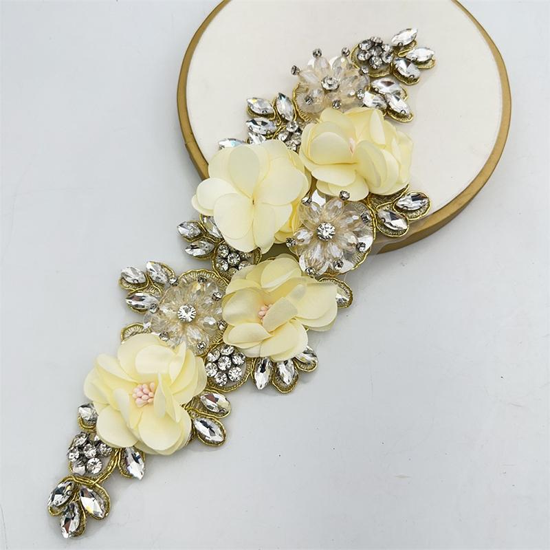 3D Flowers Rhinestone Beaded Handmade Applique for Clothes Sequins Patch Wedding Dress Sew on Handcraft Creativity Material