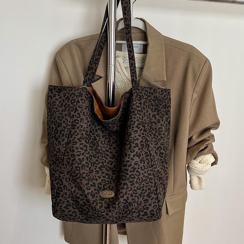 

Холщовая сумка с леопардовым принтом, женская новая весенне-летняя модная сумка-тоут, повседневная сумка через плечо большой вместимости для поездок на работу