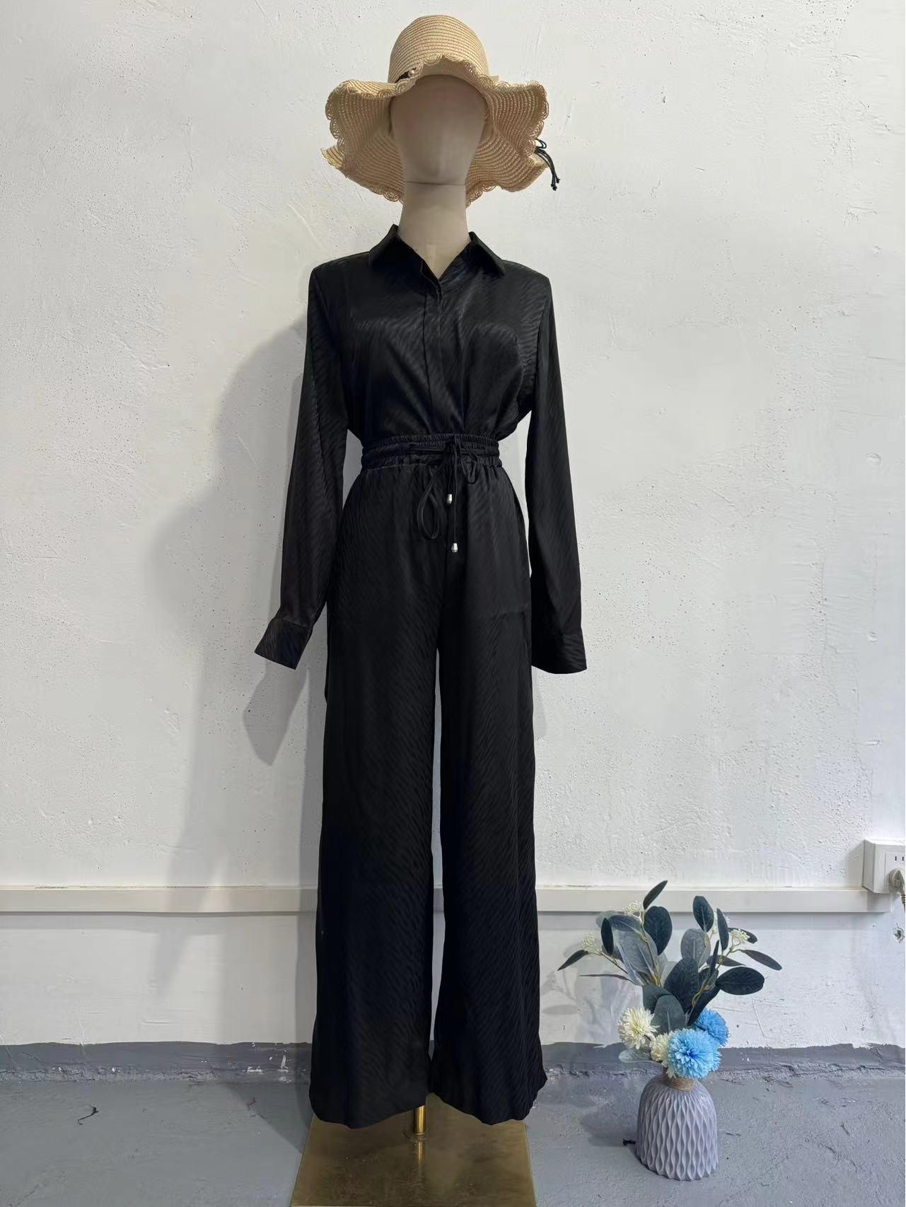 

Комплект рубашки с волнистым узором и облегающих длинных брюк на весну 2025 года L чёрный