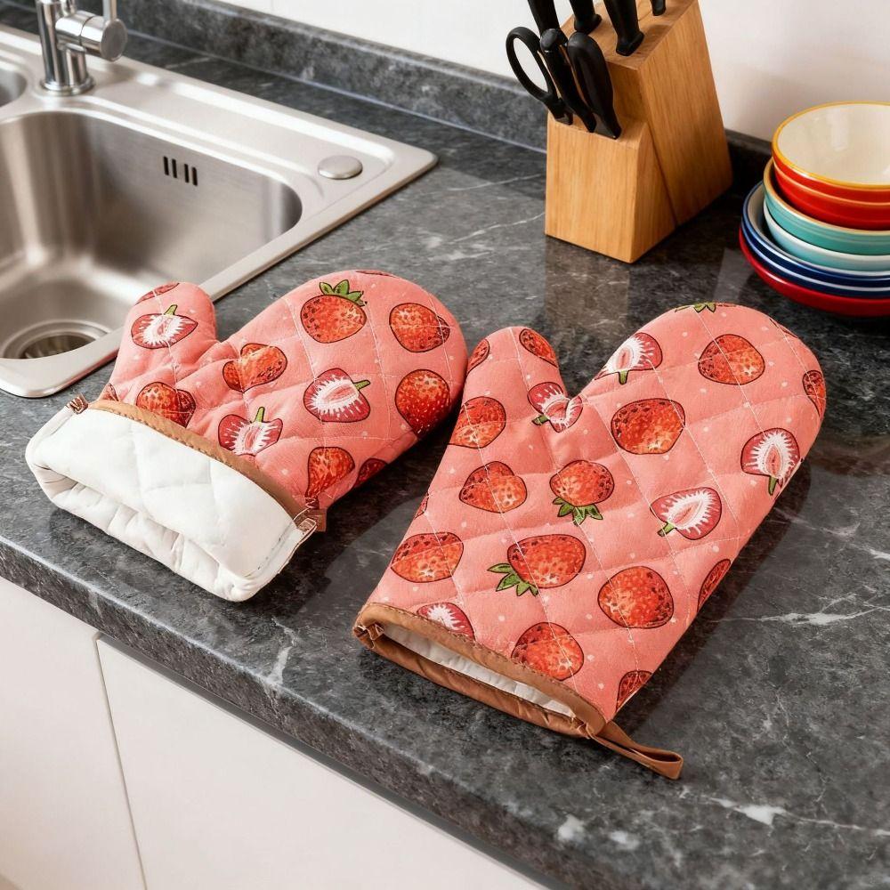 2pcs Heat Resistant Strawberry Baking Gloves Thickened Kitchen Microwave Mittens  Household