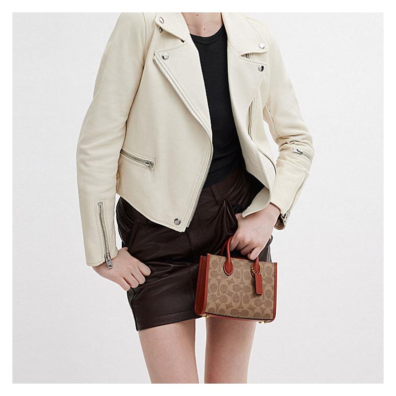 Coach Handbag Ace 17 Classic Presbyopia Logo Tote Bag Tote Bag Shopping Bag Shoulder Crossbody Bag Coated Canvas and Refined Calfskin Small Women's