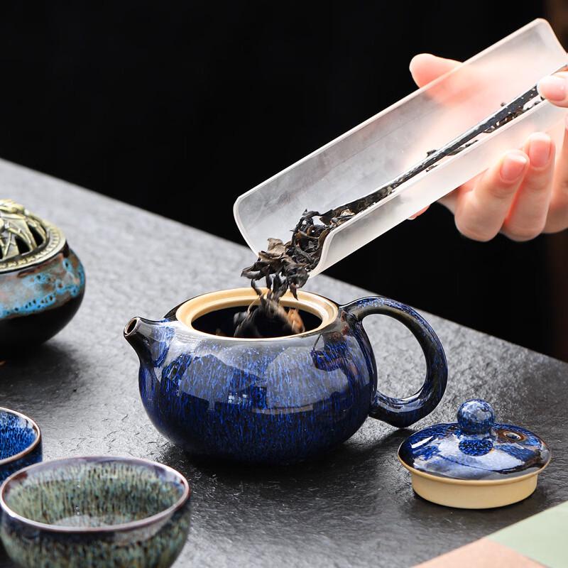 Ceramic Kung Fu Tea Set with One Pot and Four Cups
