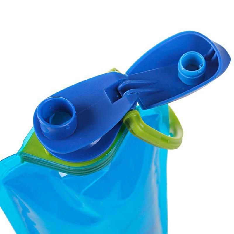 700ml Foldable Water Bottles Flexible Reusable Travel&Camping Water Bottle Water Pouch Soft Flask Water Bag With Carabiner Clip