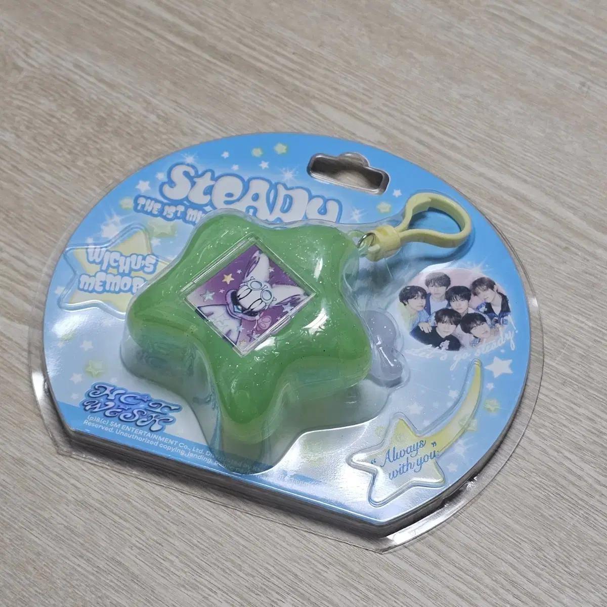 

Нераспечатанный альбом Nct Wish Steady версия брелок Zion