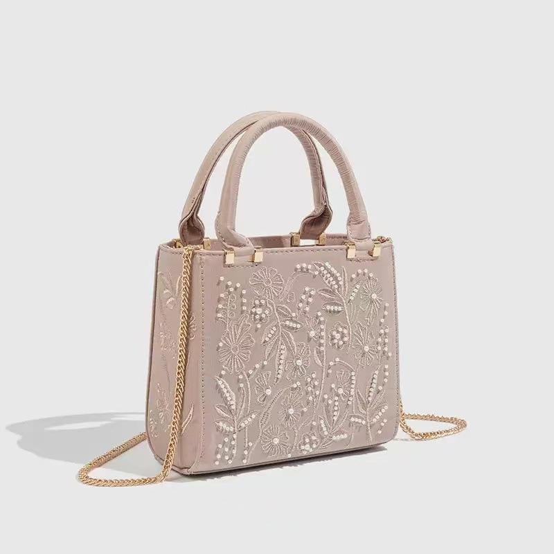 NEW Embroidered Shoulder Bag Elegant Handbag Retro Small Square Bag Wedding Party Luxury Designer Women Evening Clutch