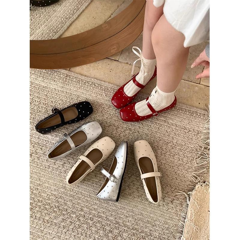 Inner heightening retro gypsy star rivet ballet single shoes women's 2025 spring and autumn one-word buckle with shallow mouth Mary Jane shoes