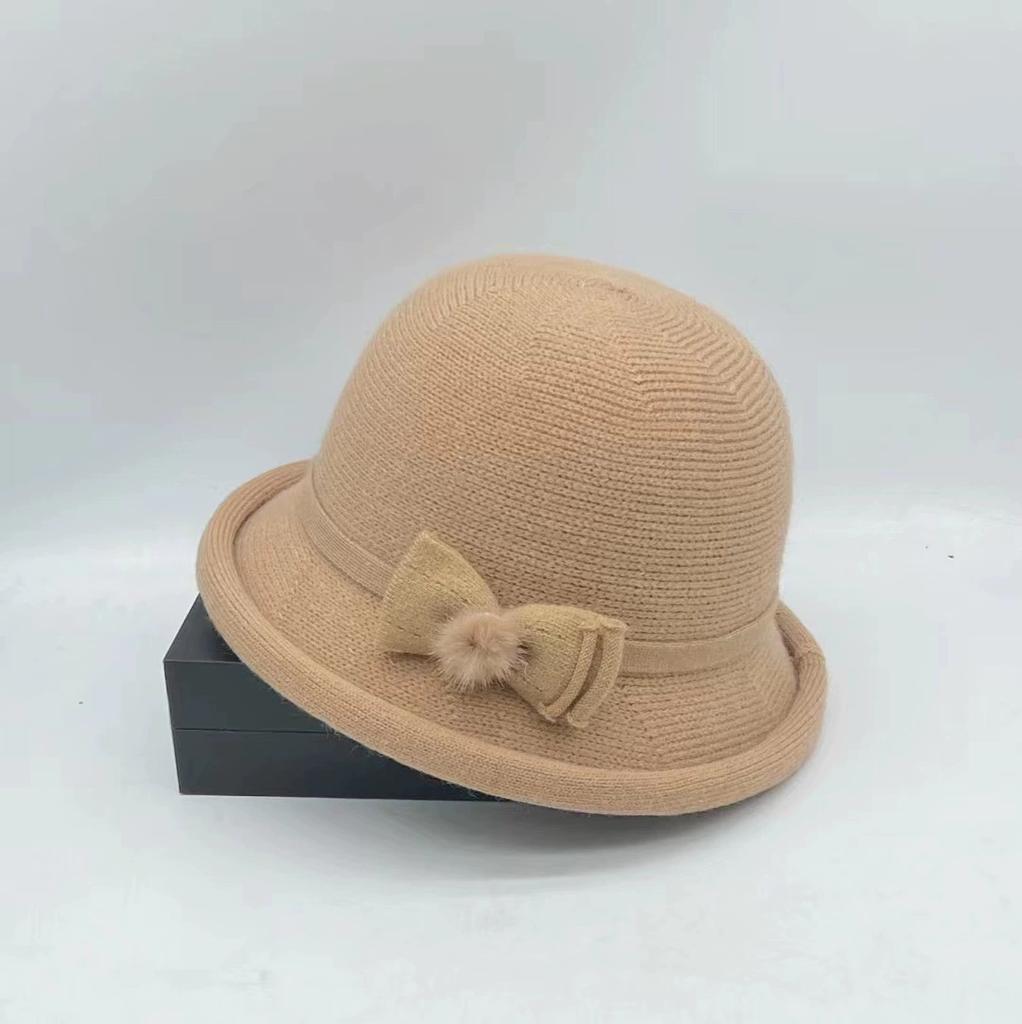 New Autumn and Winter Hats for Middle-Aged Elderly Women Knitted Hats Warm Mother's Fashion Hat Outdoor Hats Casual Bucket Hats