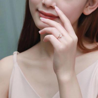 Elegant Five-Petal Flower Ring - Open Design, Trendy & Versatile Women's Accessory
