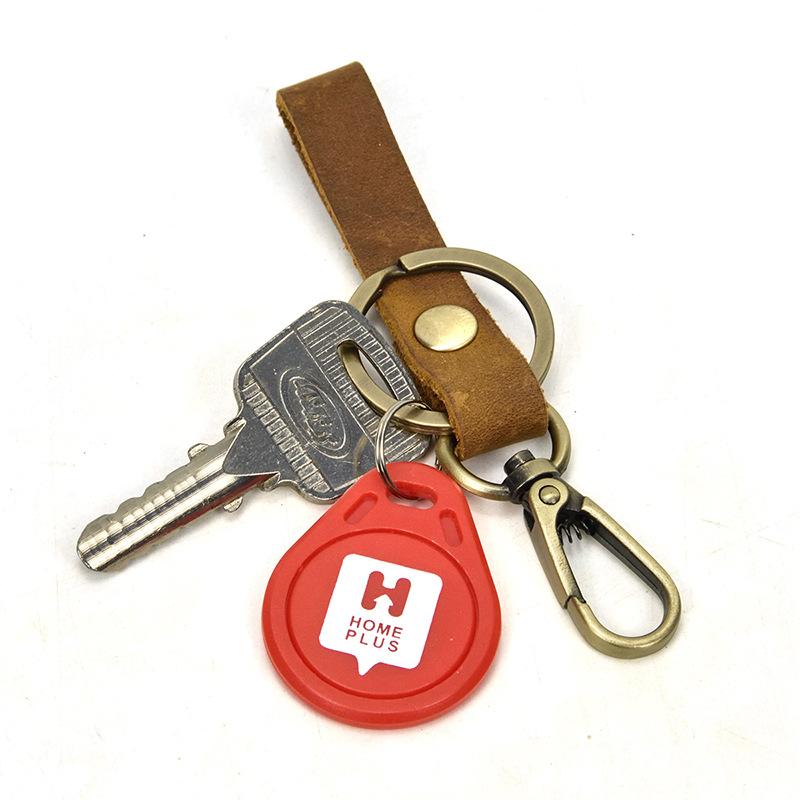 Leather Keychain The First Layer Of Cowhide Crazy Horse Leather Keychain Is Retail In Large Quantities, And Two Colors Are Available 1004.