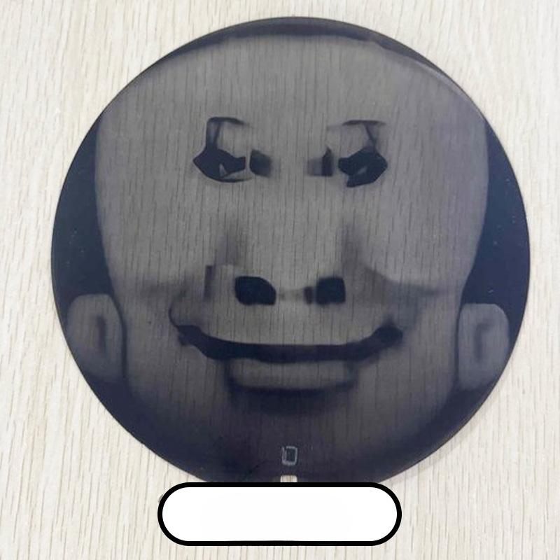 Pink and red lip photos, pink and transparent round pink, concert small round pink