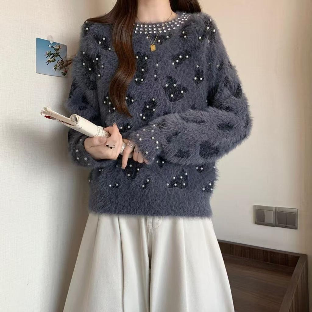 Autumn Winter Women's Mink Fleece Sweater Beaded Color Block Crew Neck Pullover Sweater Soft Warm Knit Top