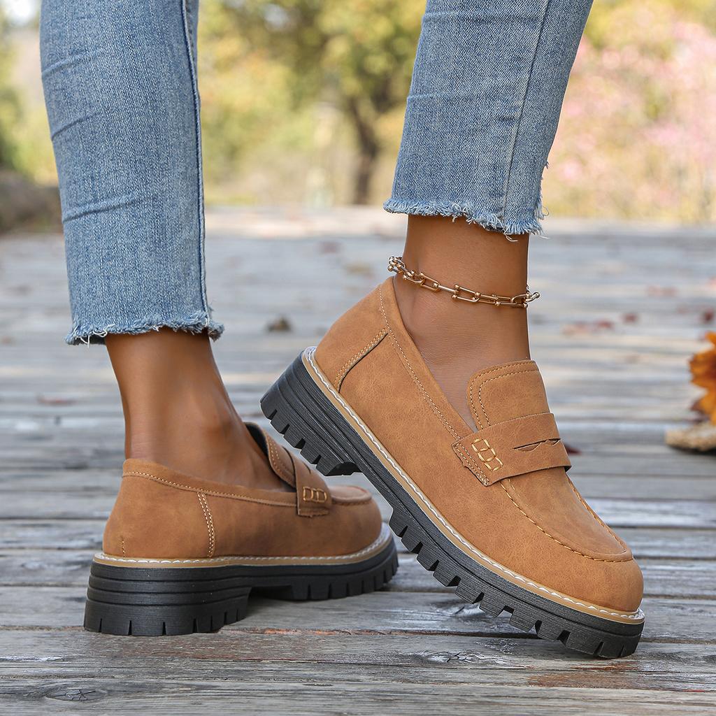 Mode Neue Damen-Slipper 2025 Frühling und Herbst Britischer Stil Freizeit Dicke Flache Schuhe Mehrfarbig Übergröße Runde Spitze Niedrige Schuhe.