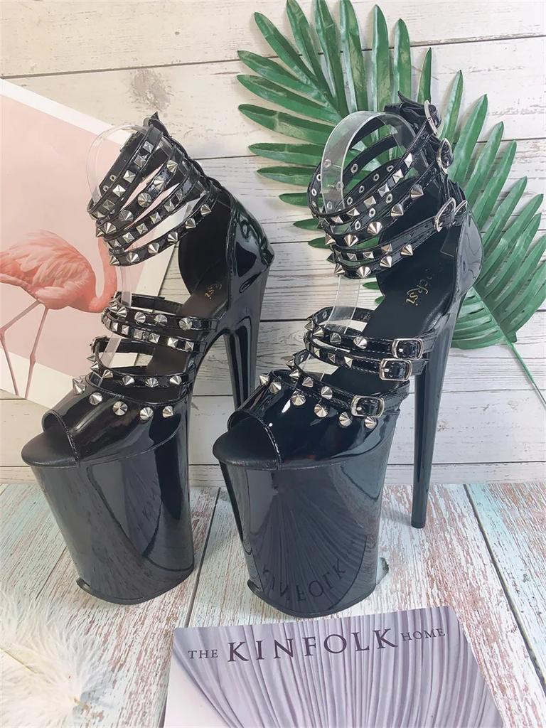 Fashion Pointed nail black sandals for women New fashion in 2025 Summer fashion High heels Slim heels for women Sandals Fairy