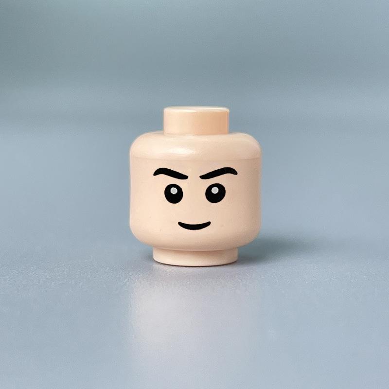 Building Block Minifigure Heads Set – Facial Expressions in Yellow