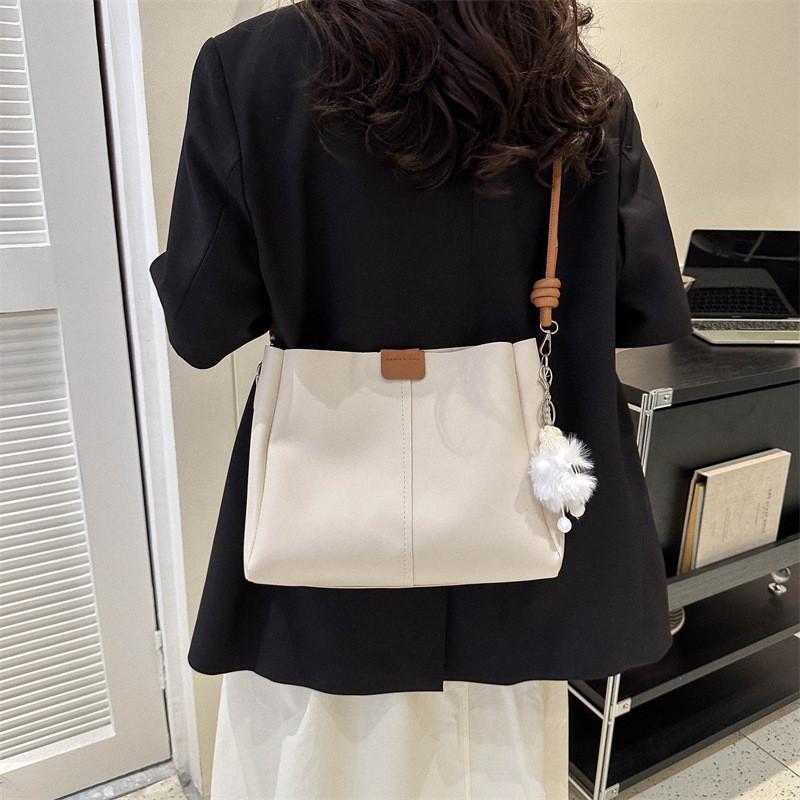 Stylish Pu Leather Tote Bag For Women Versatile And Casual Commuter Bag