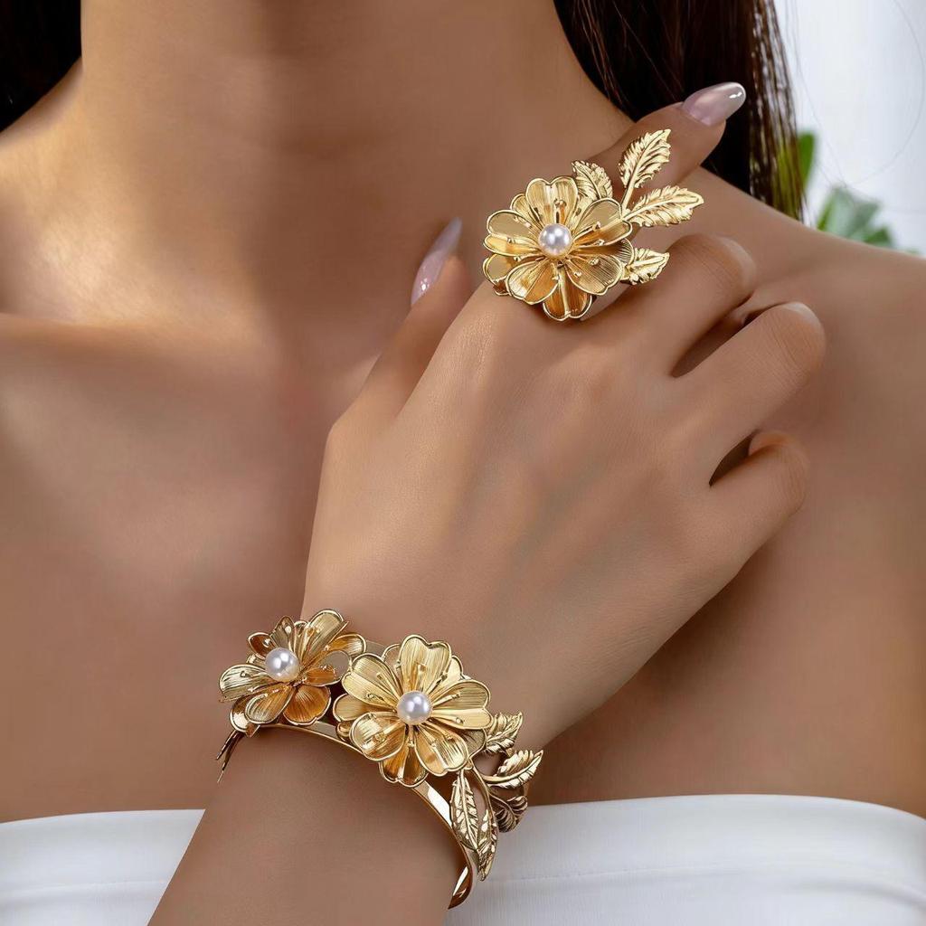 Retro Floral Faux Pearl Adjustable Bracelet Ring Set for Women