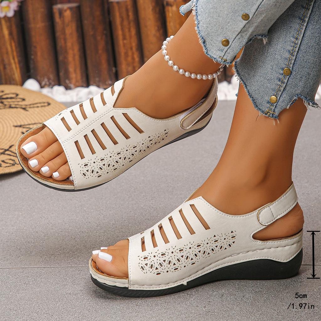 Fashion Woman Leather Summer Fashion Wedge Female Large Size Mid-heeled Platform Black New Comfortable Retro Sandals for Women