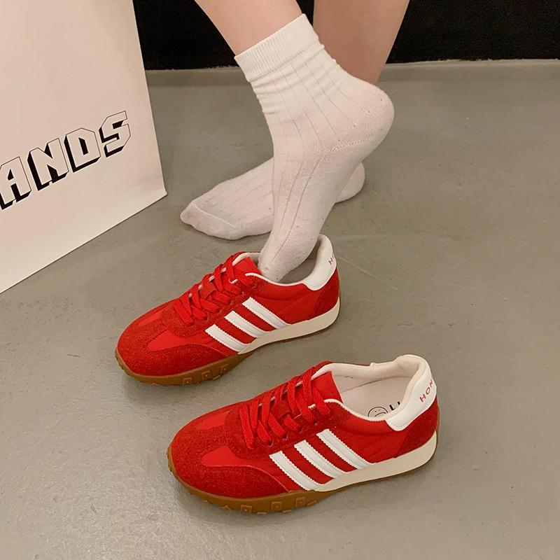 Retro women's shoes spring new flat-soled sports shoes lightweight casual soft-soled single shoes