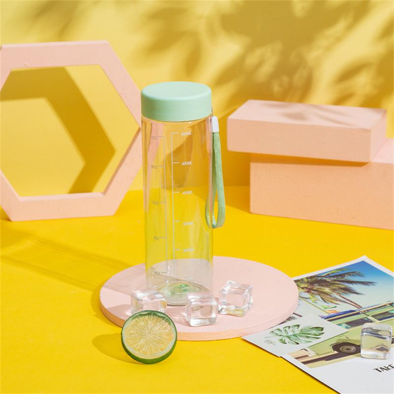 Zeitstempel Präzisionsskala Gewindebecher Mündungssiegel Auslaufsichere Tragbare Wasserflasche Sportbecher PC-Material. Mit Textur zum Mitnehmen