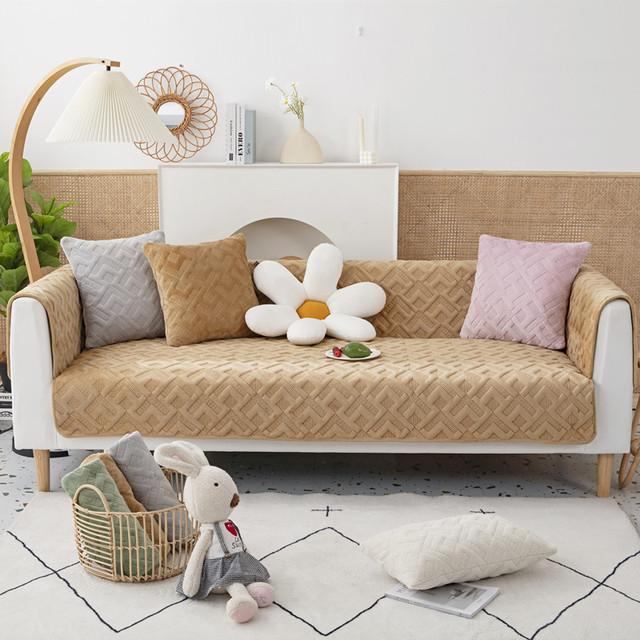 Latest Autumn Winter Milk Velvet Plaid Sofa Cover Cushion Solid Color Thick Non -Slip Sofa Cushion Backrest Towel Furniture Cover