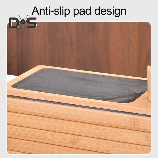 Bambusová pohovka Podložka pod loketní opěrku s držákem na šálek Protiskluzová podložka s organizérem pohovky Skládací pohovka Caddy Stolek na nápoje Dálkové ovládání telefonu