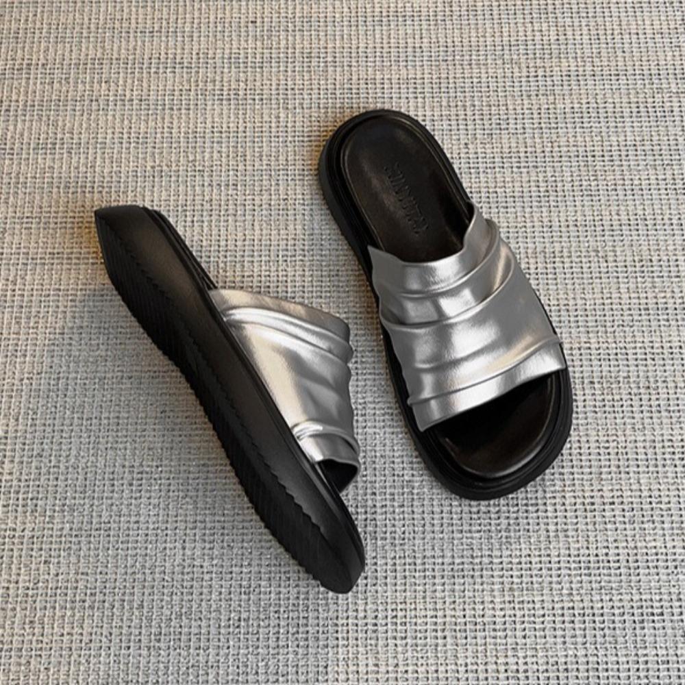 Flat Slipper Women's 2026 Summer New Solid Color Pleated Breathable Thick Sole Casual Versatile One-piece Fashion Slipper Women