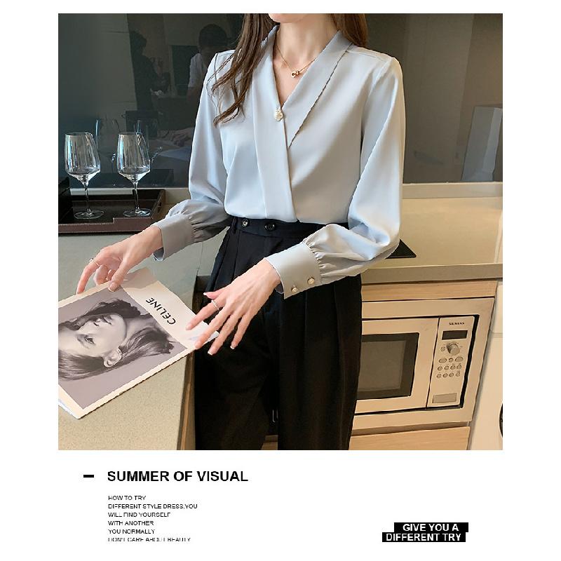 New Spring and Autumn Elegant Pearl Decorated Silk Satin High-End V-Neck Chiffon Blouse for Women