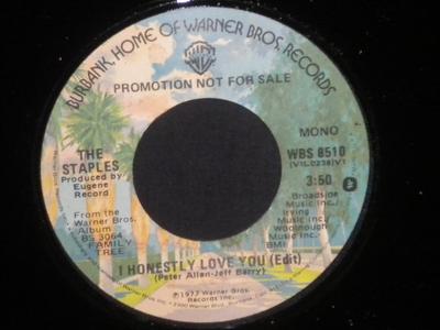 7inch Record STAPLES - I Honestly Love You WBS8510 Warner Bros. Re 1977 US Soul/Funk Used