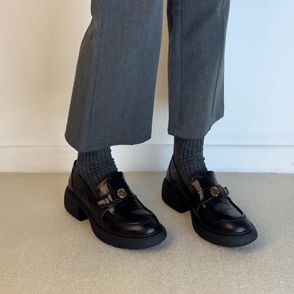 Sheepskin~ Camellia Gold Buckle Retro One-pedal Lazy Loafers Women's Leather Thick Heel Thick Sole British Small Leather Shoes